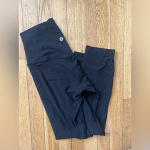 Lululemon size 4 align black air dry only some pilling